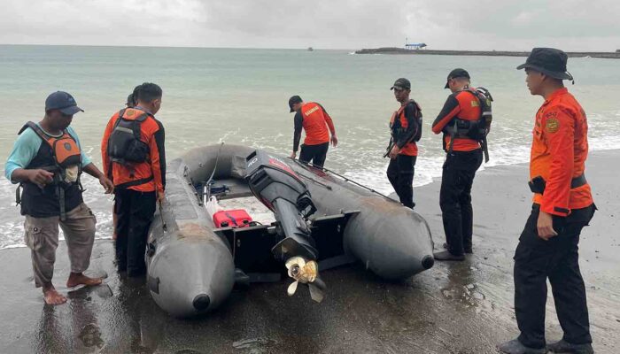 Remaja 18 Tahun Hilang Saat Memanah Ikan di Pantai Keramat 