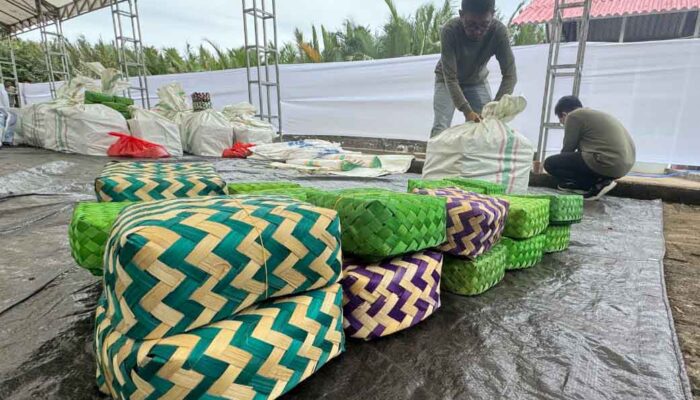 Bebas Sampah Plastik, Pertamina Gunakan Besek Bambu Distribusi Kurban