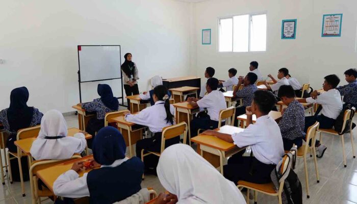 IMIP Perkuat Pendidikan di Morowali Lewat Program Guru Bantu