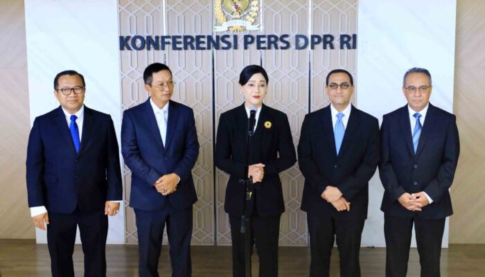 DPR RI Tetapkan Lima Anggota Dewan Komisioner OJK, Friderica Jabat Ketua