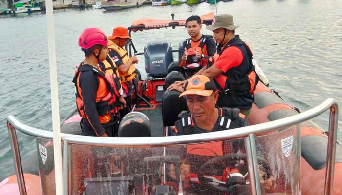 Tim SAR Bergerak Cepat, 17 Penumpang Kapal Mati Mesin Selamat