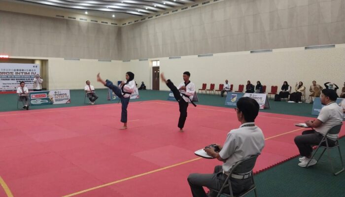Poros Intim 2026: UINDak Palu Raih Dua Emas Perdana dari Cabor Taekwondo