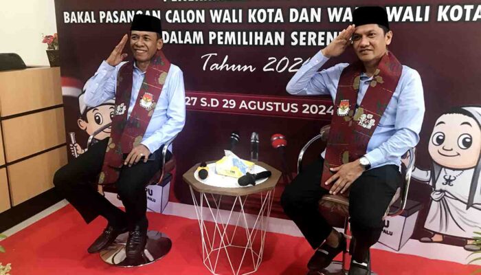 Berkas Lengkap, Hidayat-Anca Pendaftar Pertama di KPUD Palu 