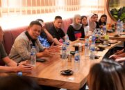 Kapolda Sulteng Bakar Semangat Tim Voli Putri Menjelang Semifinal