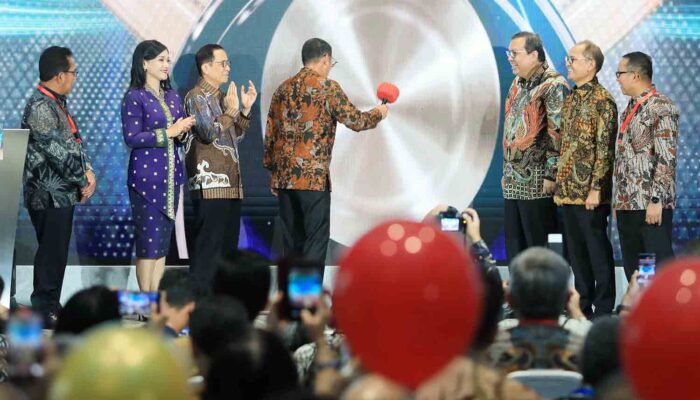 Positif! IHSG Tumbuh 5,05% di Penghujung 2024