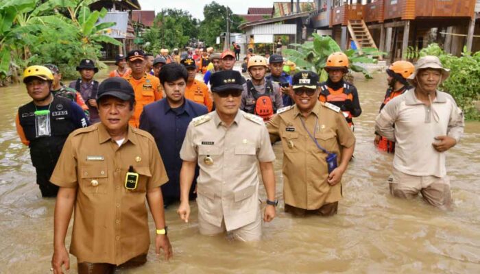 Pj Gubernur Sulsel Apresiasi Tanggap Darurat Banjir Pemkab Soppeng
