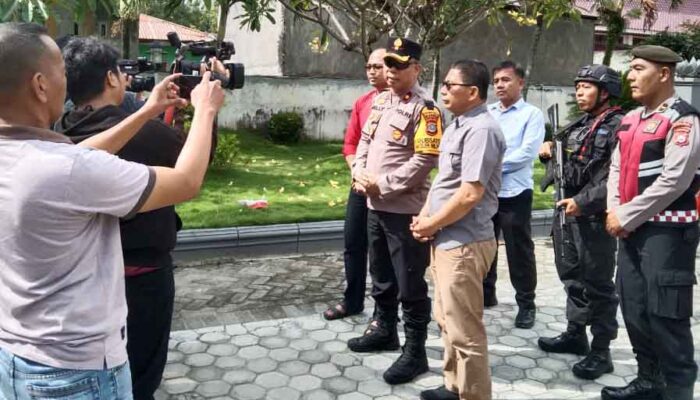 Pastikan Keamanan, Polisi Kawal Perayaan Imlek di Palu