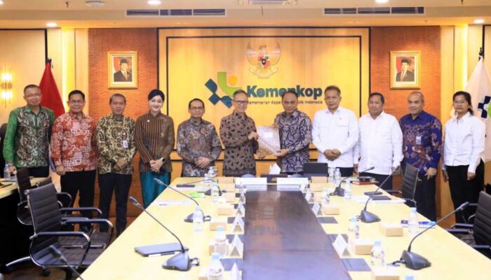 OJK Terima 21 Koperasi yang Bergerak di Sektor Jasa Keuangan