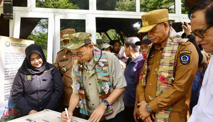 Kunjungi Leang Leang, Fadli Zon: Ini Kekayaan Dunia