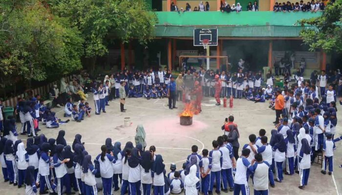 Pertamina Edukasi Pencegahan Kebakaran di SMPN 2 Parepare