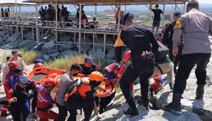 Nahas! Perenang di Teluk Palu Tewas Setelah Digigit Buaya