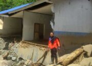 Dua Jembatan Putus dan Tujuh Rumah Hanyut di Pebounang