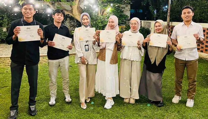 Tujuh Mahasiswa UIN Datokarama Palu Terima Sertifikasi AWP Syariah