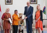 Palu Minta Teknologi Pengolahan Limbah Medis ke Republik Ceko