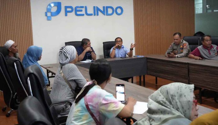 Ciptakan Pelabuhan Tertib, Pelindo Regional 4 Edukasi PKL Makassar