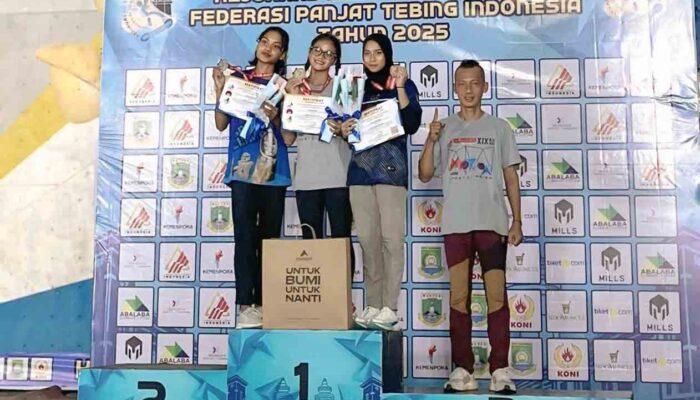 Kinaya Raih Medali Perak di Kejurnas Panjat Tebing 2025