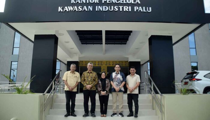 Perkuat KEK, Kemenperin Serahkan Gedung Pengelola ke Pemkot Palu