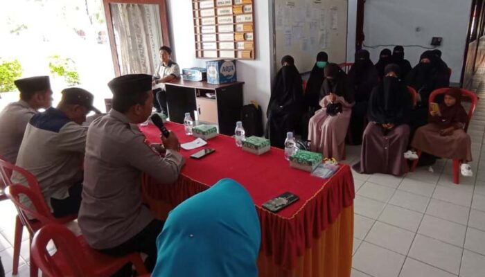 Deradikalisasi Lewat Keterampilan: Satgas Madago Raya Latih Perempuan Poso