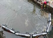 Trash Barrier Pertamina Kurangi Pencemaran di Pantai Lakessi Parepare