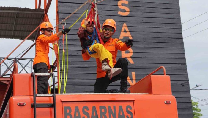 TKIT Pelita Hati Belajar Mitigasi Bencana di Basarnas Palu
