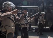 Gas Air Mata Bisa Picu Sesak, Batuk, hingga Kematian