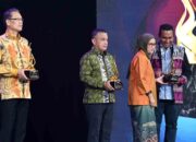 Palu Dapat Penghargaan atas Komitmen Layanan Publik dan Transparansi