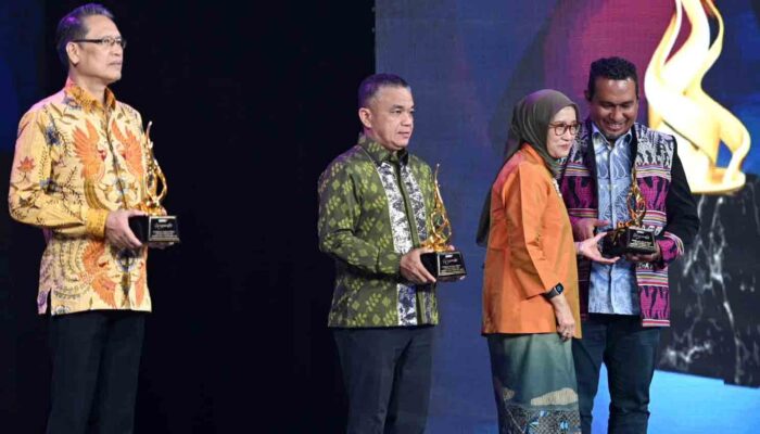 Palu Dapat Penghargaan atas Komitmen Layanan Publik dan Transparansi