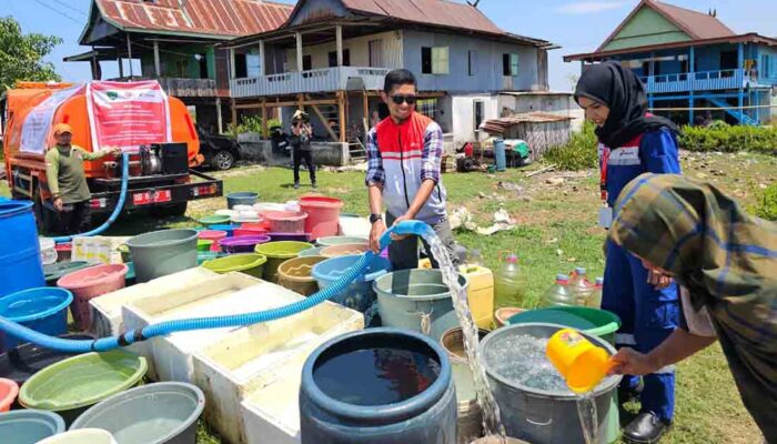 Pertamina dan BPBD Atasi Krisis Air Bersih di Maros