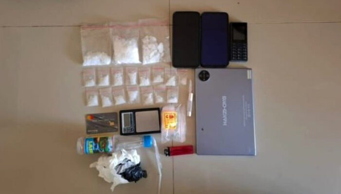 Penggrebekan di Tolitoli Bikin Heboh, Pria 63 Tahun Kedapatan Simpan 18 Paket Sabu-Sabu di Rumah