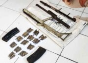 Warga Poso Serahkan Amunisi dan Senjata Rakitan ke Polisi