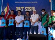 Hari Bhakti Kemenimipas: Imigrasi Palu Bagikan Ratusan Paket Sembako