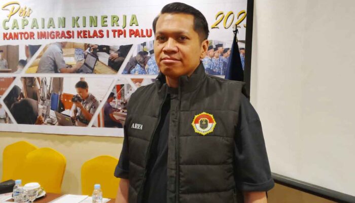 Imigrasi Palu Deportasi Delapan WNA karena Pelanggaran Izin Tinggal