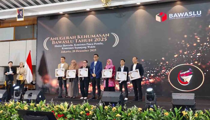 Bawaslu Sulteng Raih Penghargaan Terbaik II pada Anugerah Kehumasan Bawaslu 2025