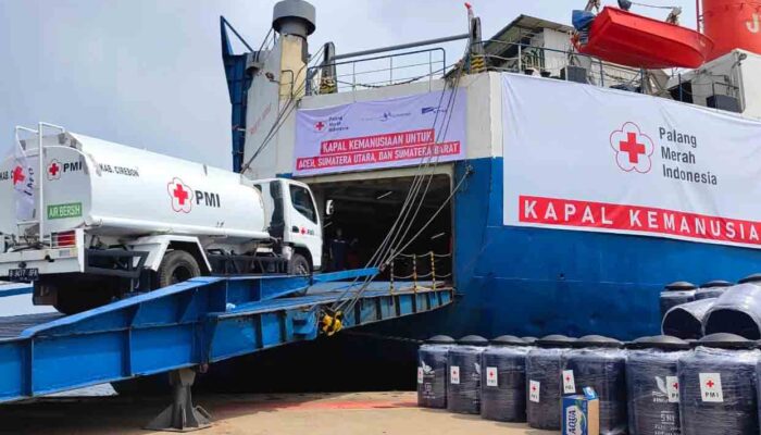 PMI Berangkatkan Kapal Kemanusiaan untuk Aceh dan Sumatra