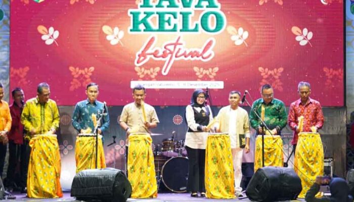 Tava Kelo Fest 2025 Dibuka, Palu Kukuhkan Identitas Budaya-Ekologi