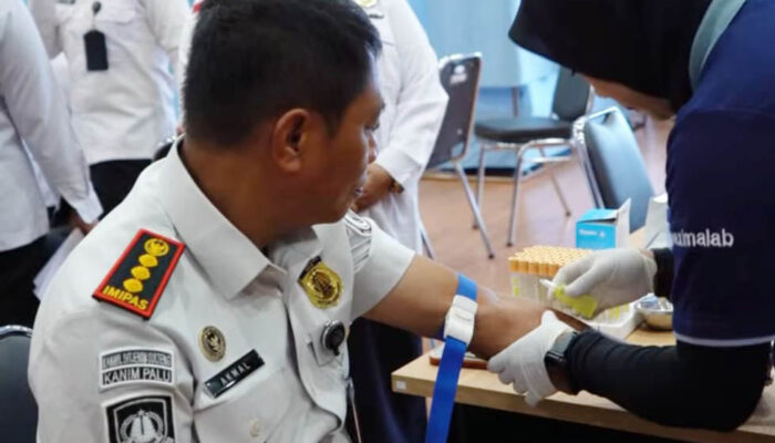 Jaga Layanan Prima, Imigrasi Palu Periksa Kesehatan Pegawai