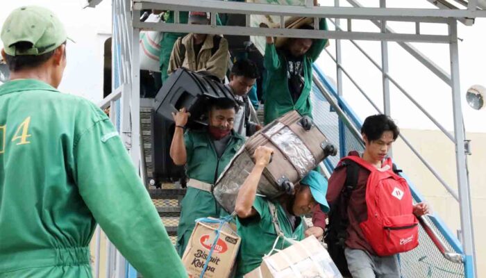 Kinerja Merata di Semua Cabang, Pelindo Regional 4 Perkuat Konektivitas Nasional