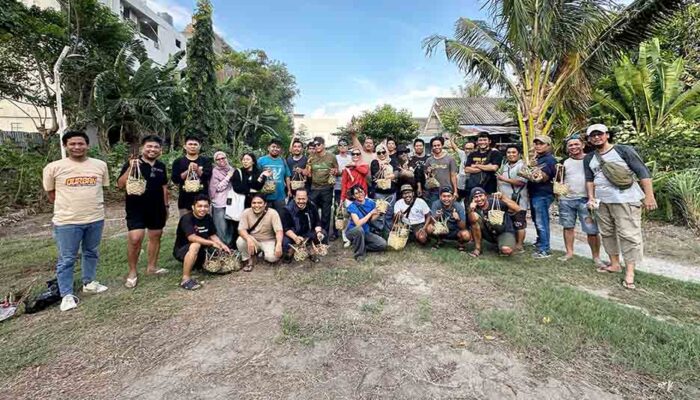 Roemah Jurnalis Palu Kampanyekan Eco Kurban, Gunakan Wadah Tradisional Kurangi Sampah Plastik