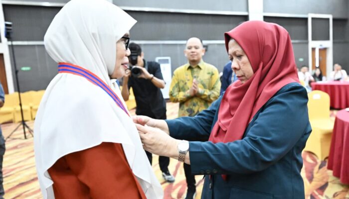 Wagub Sulteng Ajak Dokter Spesialis Mengabdi hingga Wilayah Kepulauan