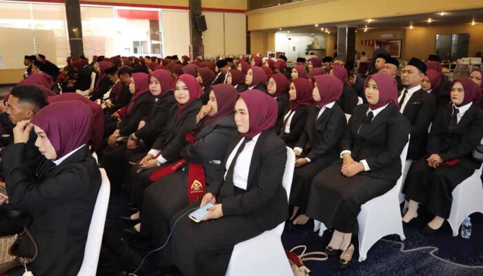 UINDak Palu Kukuhkan 796 Guru Profesional dari Pelbagai Penjuru Indonesia
