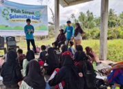 Murid SD Parigi Moutong Belajar Rawat Mangrove dan Pilih Sampah