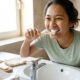 Jangan Skip! Ada Bahaya Ngeri kalau Kamu Malas Sikat Gigi Sebelum Tidur