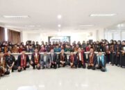 Wisuda Bukan Akhir, Dekan FTIK UINDak: Teruslah Belajar dan Asah Keterampilan