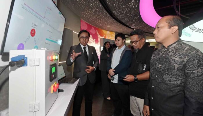 Tekan Kebocoran Energi Industri, Indosat Business Hadirkan Layanan Manajemen Berbasis AI dan IoT
