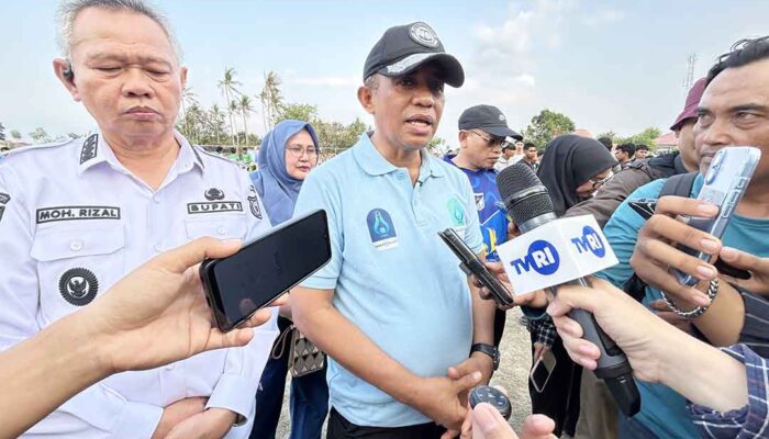 Buka Piala Soeratin, Anwar Hafid Dorong Pembinaan Sepak Bola Berjenjang di Sulteng
