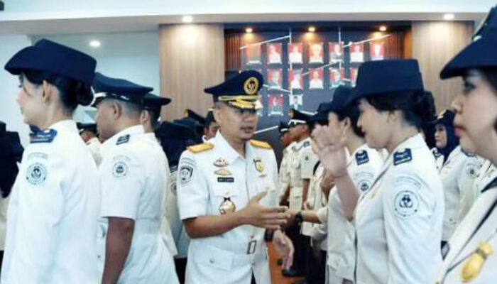 Perkuat Pelayanan Publik, Kanwil Imigrasi Sulteng Lantik PNS Baru