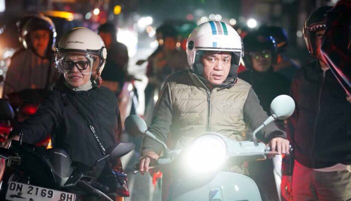 Naik Motor Keliling Kota Malam Hari, Wali Kota Cek Langsung Keluhan Warga
