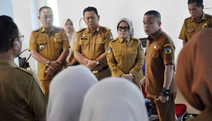 Gelar Sidak ke OPD, Wali Kota Palu Tuntut Aparatur Tingkatkan Etos Kerja